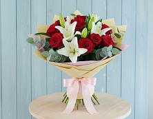 Букет цветов из:  Лилии и Розы в Нефедьево