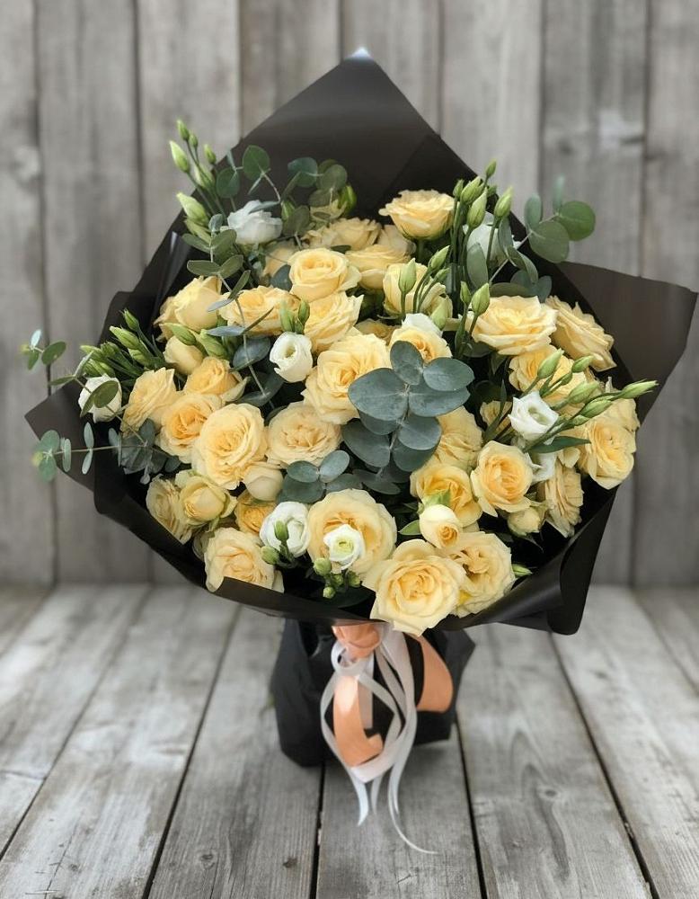 Букет цветов из: Розы и Лизиантусы в Нефедьево