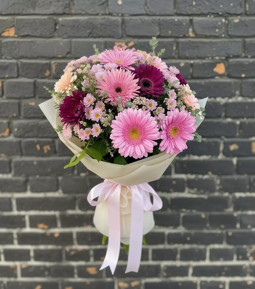 Букет цветов из: Герберы и Хризантемы в Нефедьево