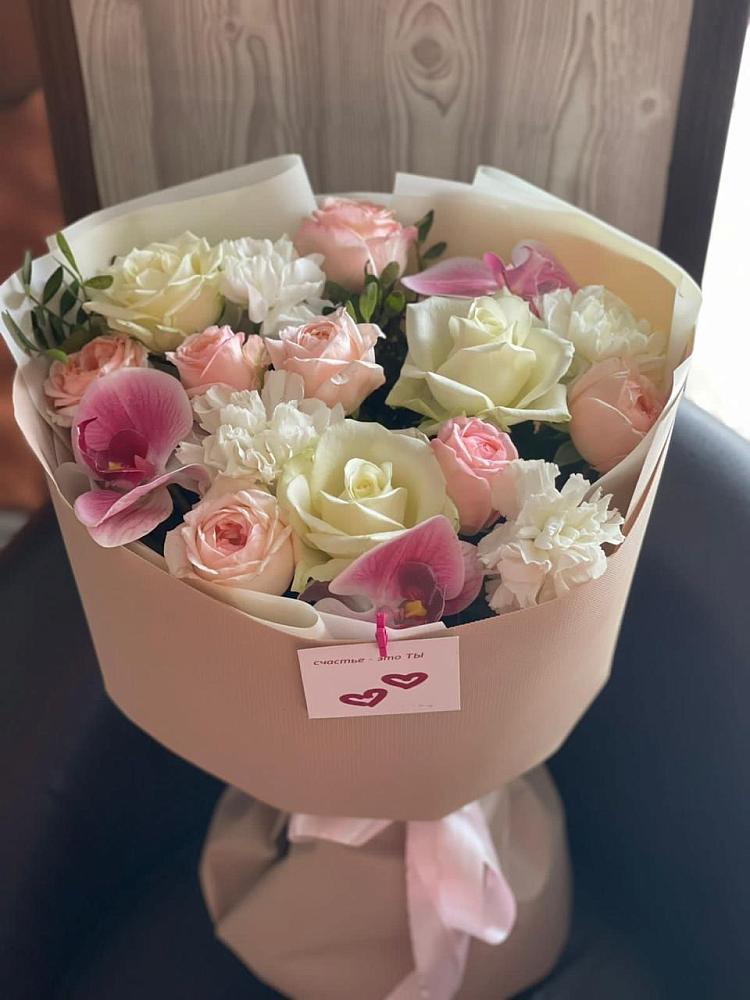 Букет цветов из: Орхидеи, Розы и Гвоздики в Нефедьево