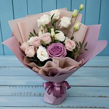 Букет цветов из:  Розы и Лизиантусы в Нефедьево