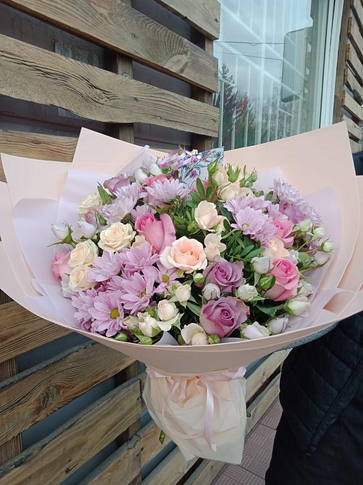 Букет цветов из: Розы и Хризантемы в Нефедьево