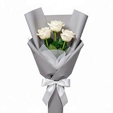 Букет 3 белые розы в Нефедьево