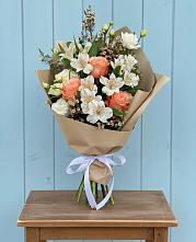 Букет цветов из:  Альстромерии, Лизиантусы, Розы и Хризантемы #REPLACE_PRED# Нефедьево