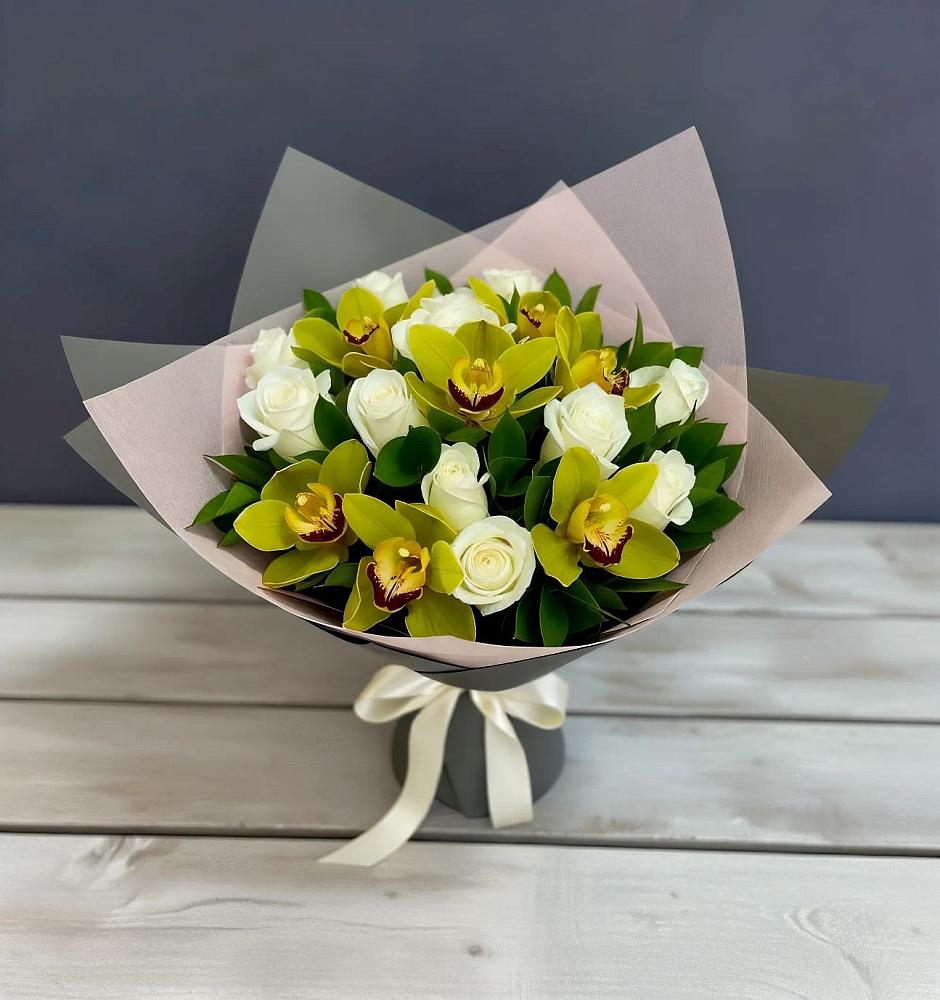 Букет цветов из: Орхидеи и Розы в Нефедьево