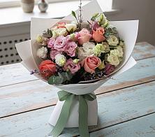 Букет цветов из:  Розы, Лизиантусы и Гвоздики в Нефедьево