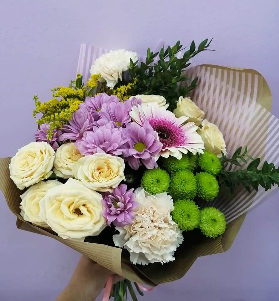 Букет цветов из: Хризантемы, Розы, Гвоздики и Герберы в Нефедьево