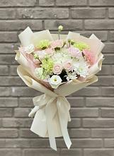 Букет цветов из:  Гвоздики, Розы, Лизиантусы и Хризантемы в Нефедьево