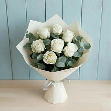 Букет Белые розы в Эвкалипте в Нефедьево