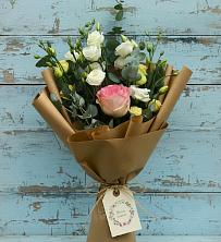 Букет цветов из:  Розы и Лизиантусы в Нефедьево